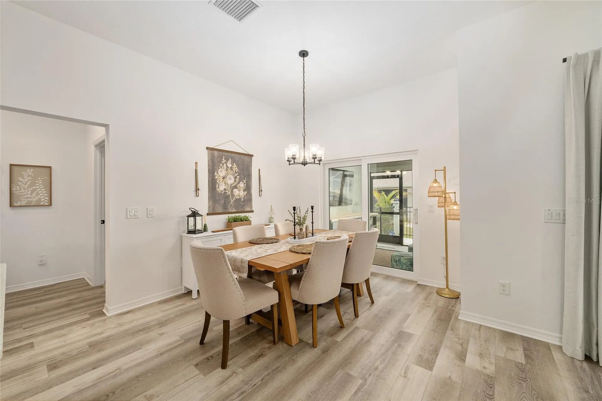 1661 Vanbeck Circle The Villages FL 34762