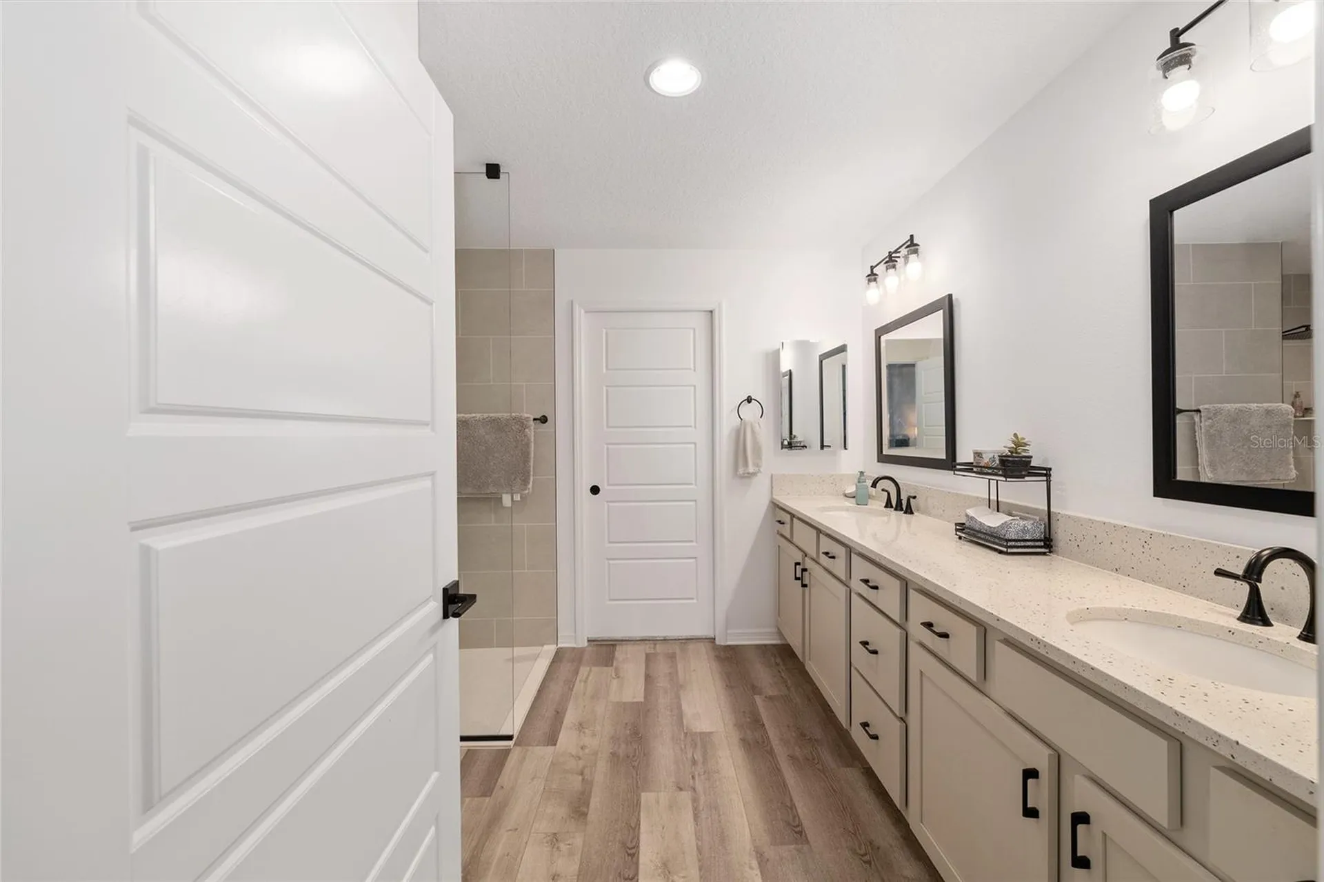 1661 Vanbeck Circle The Villages FL 34762
