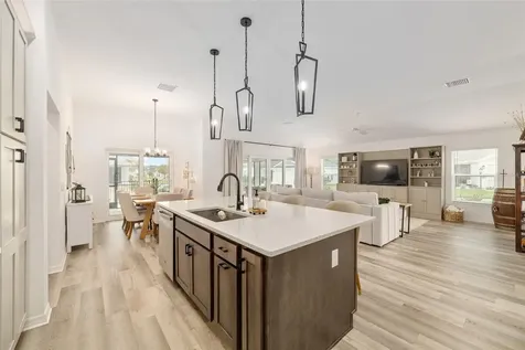 1661 Vanbeck Circle The Villages FL 34762