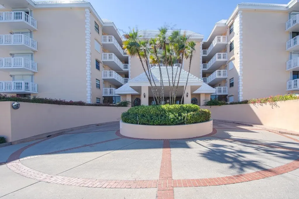 6500 Sunset Way St Pete Beach FL 33706