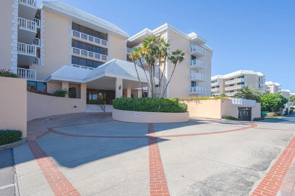 6500 Sunset Way St Pete Beach FL 33706