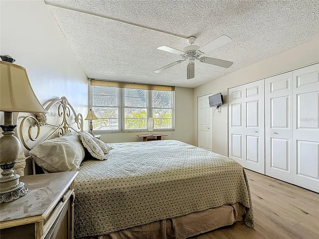7401 Bay Island Drive S South Pasadena FL 33707