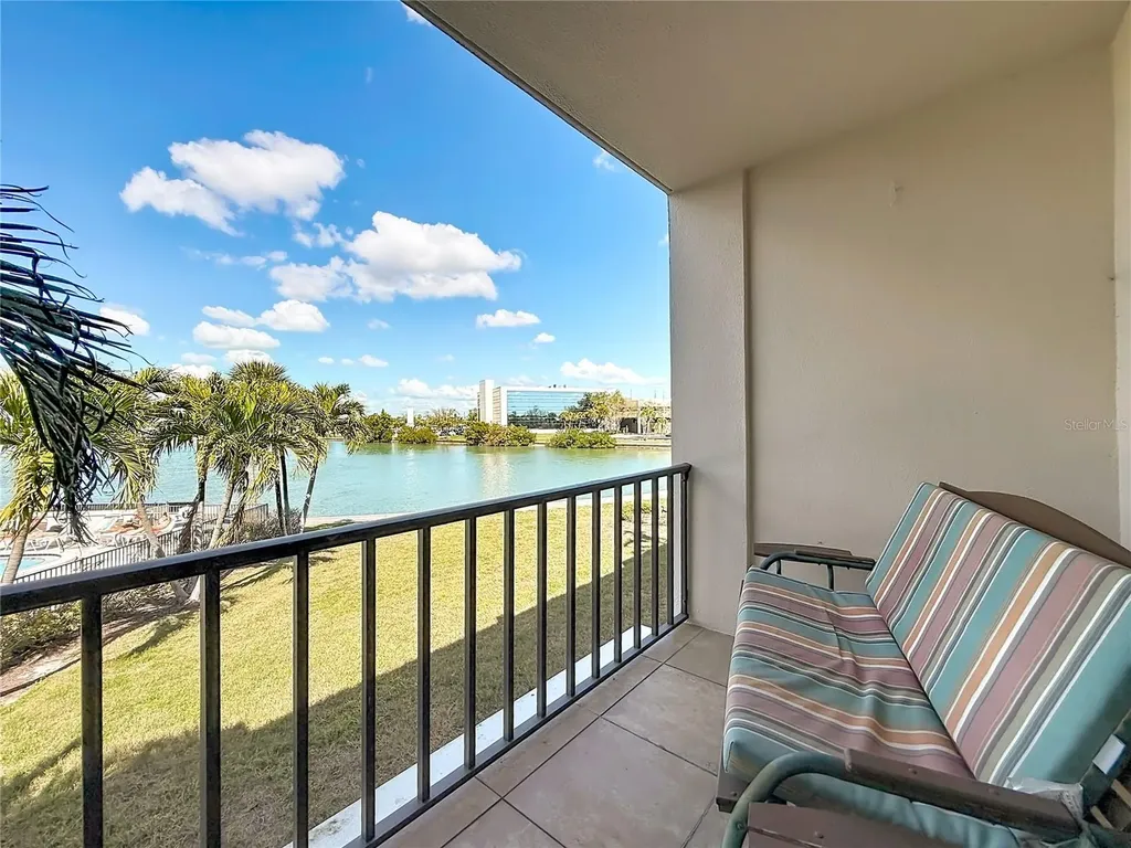 7401 Bay Island Drive S South Pasadena FL 33707