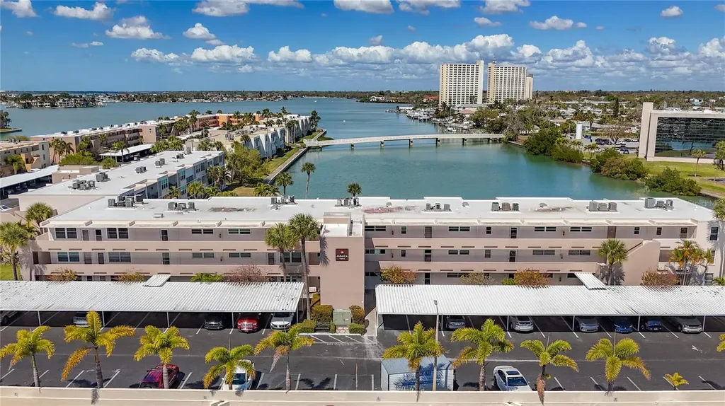 7401 Bay Island Drive S South Pasadena FL 33707
