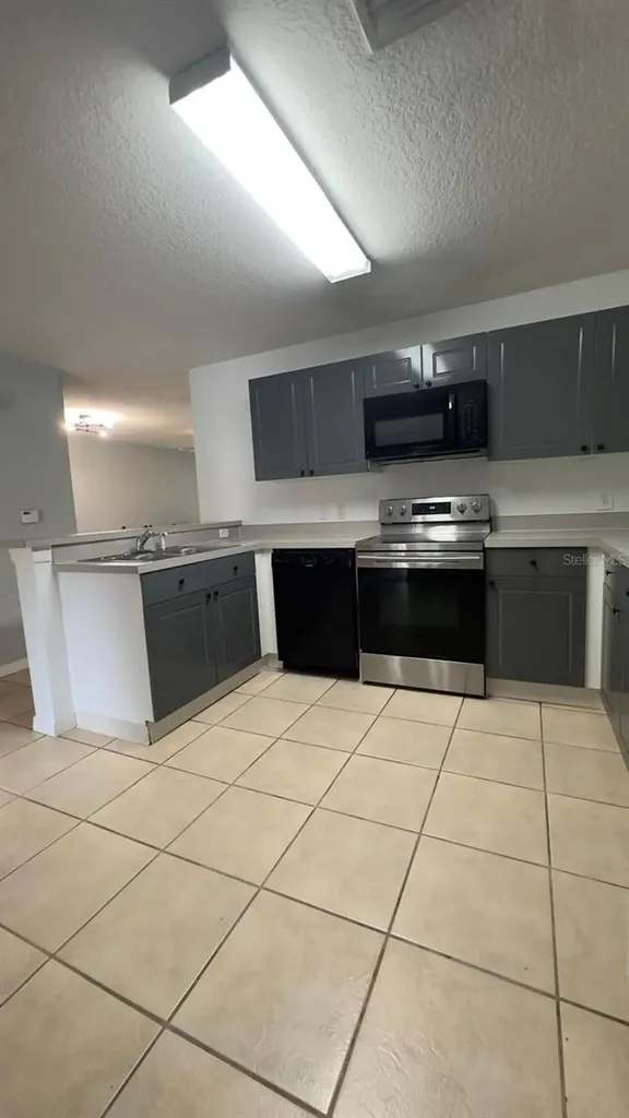 2776 Club Cortile Circle Kissimmee FL 34746
