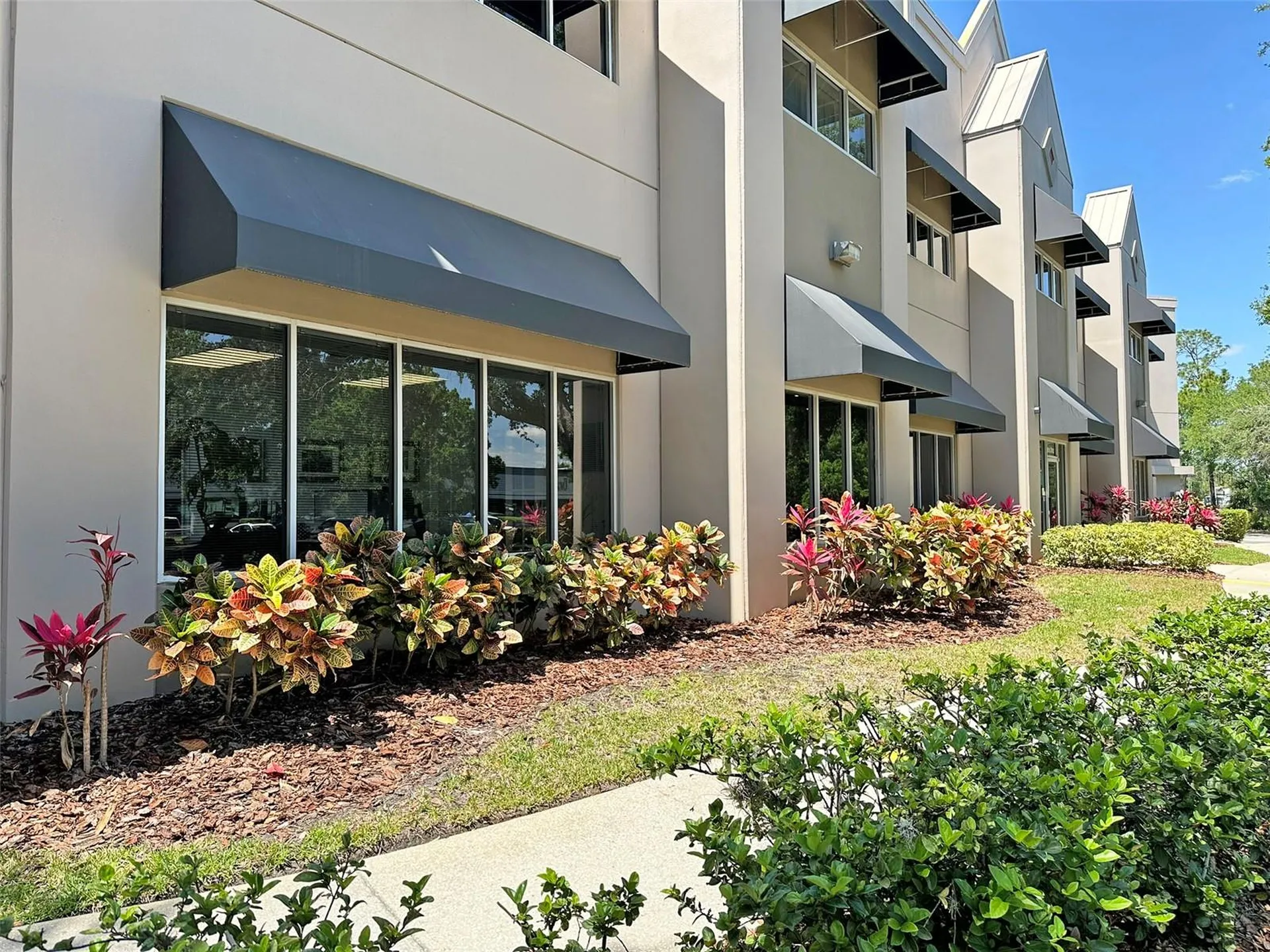 7802 Kingspointe Parkway Orlando FL 32819