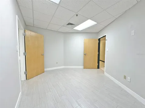 7802 Kingspointe Parkway Orlando FL 32819