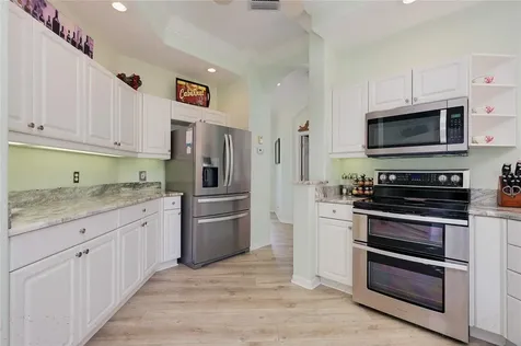 8639 54th Avenue Circle E Bradenton FL 34211