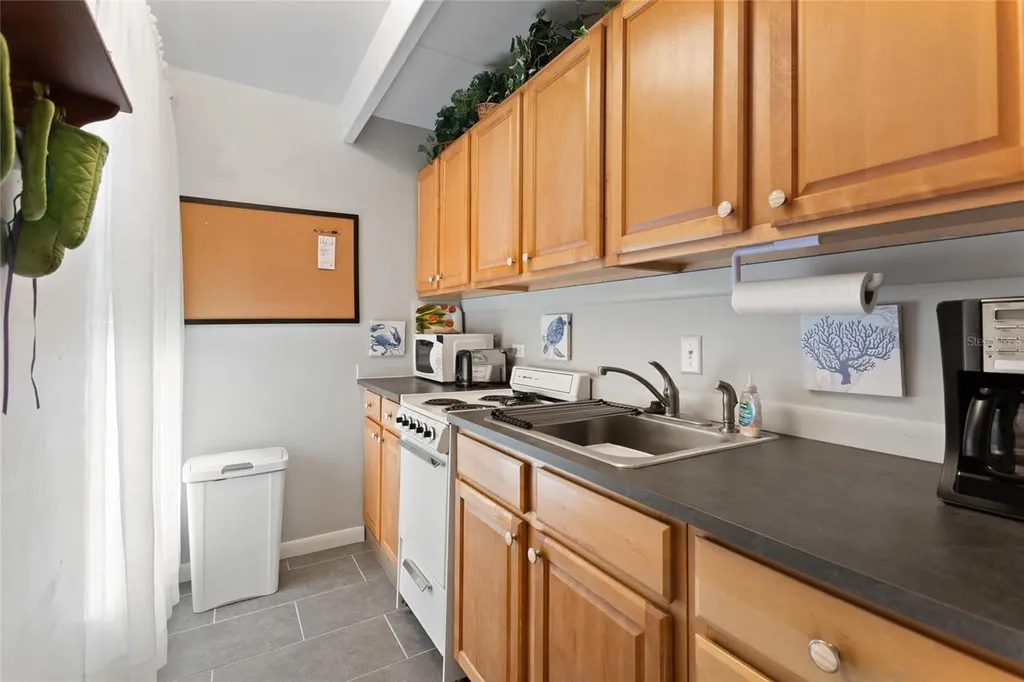 1823 Club Circle Lakeshore FL 33854