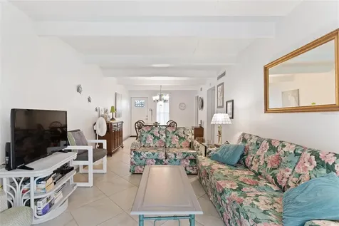 1823 Club Circle Lakeshore FL 33854