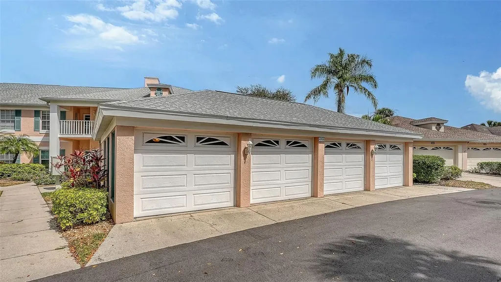 4706 Sand Trap Street Circle E Bradenton FL 34203