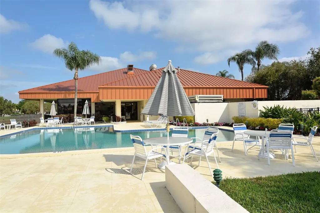 4706 Sand Trap Street Circle E Bradenton FL 34203