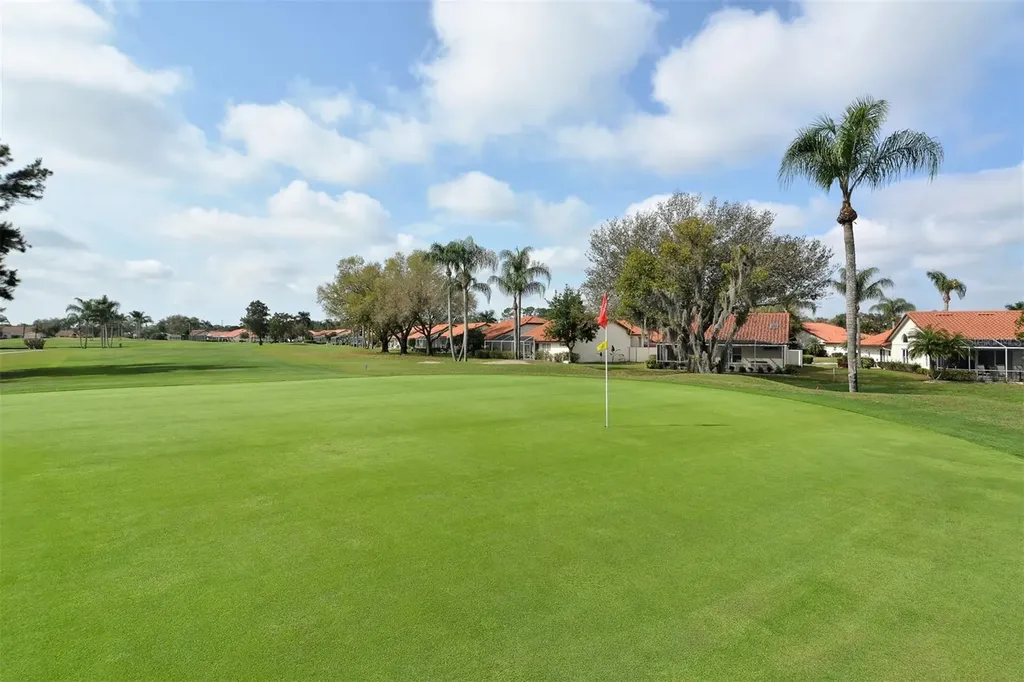 4706 Sand Trap Street Circle E Bradenton FL 34203