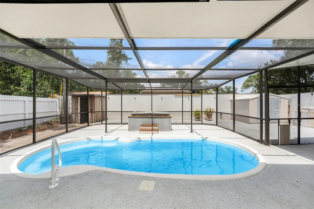 4925 Alcazar Way S St Petersburg FL 33712