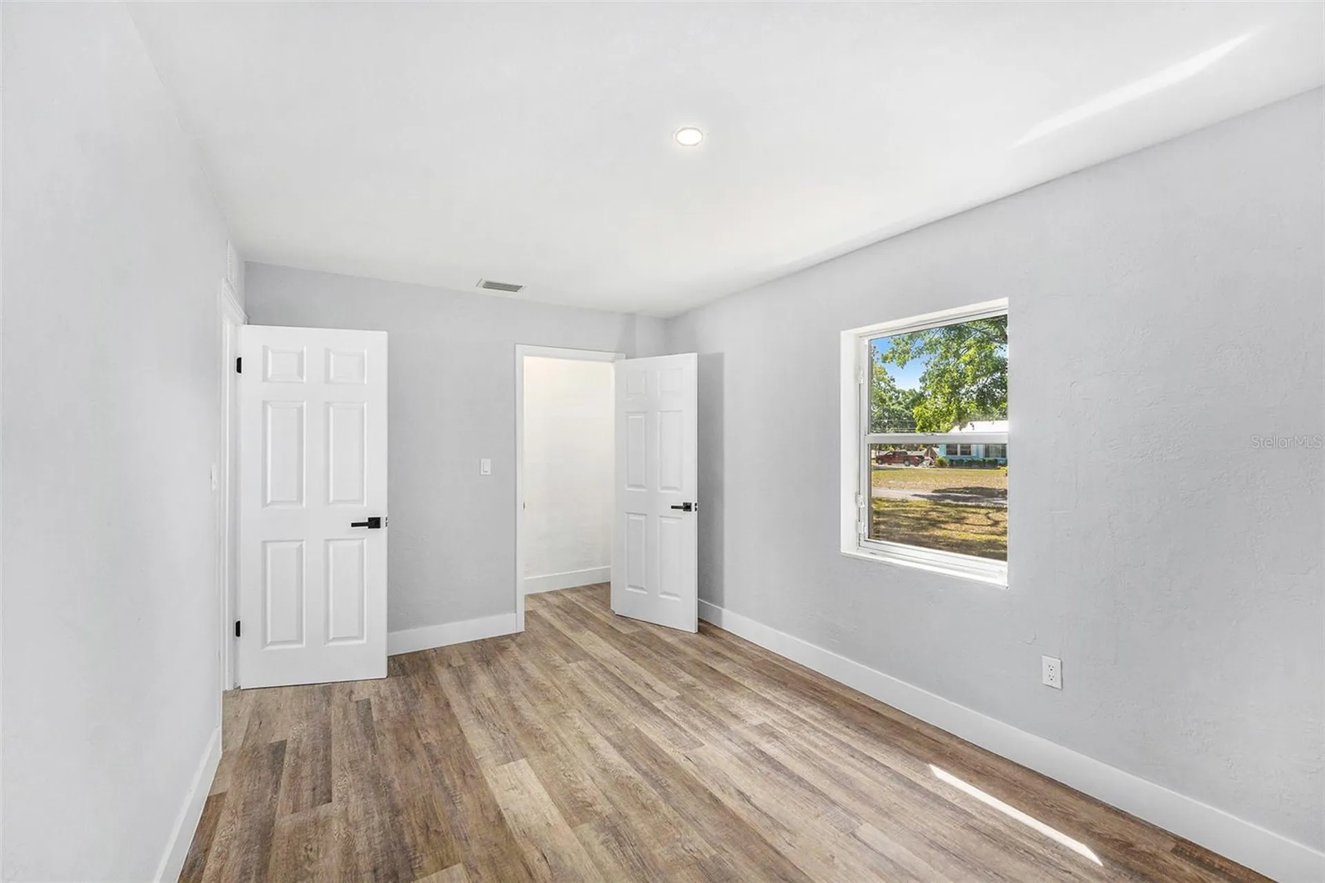 4925 Alcazar Way S St Petersburg FL 33712