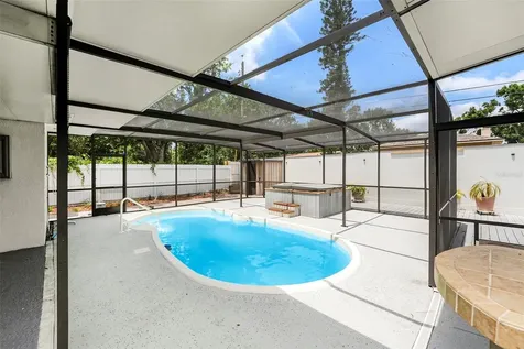 4925 Alcazar Way S St Petersburg FL 33712