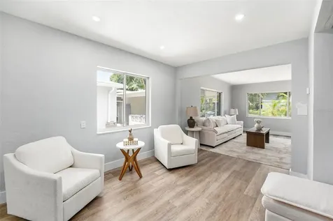 4925 Alcazar Way S St Petersburg FL 33712