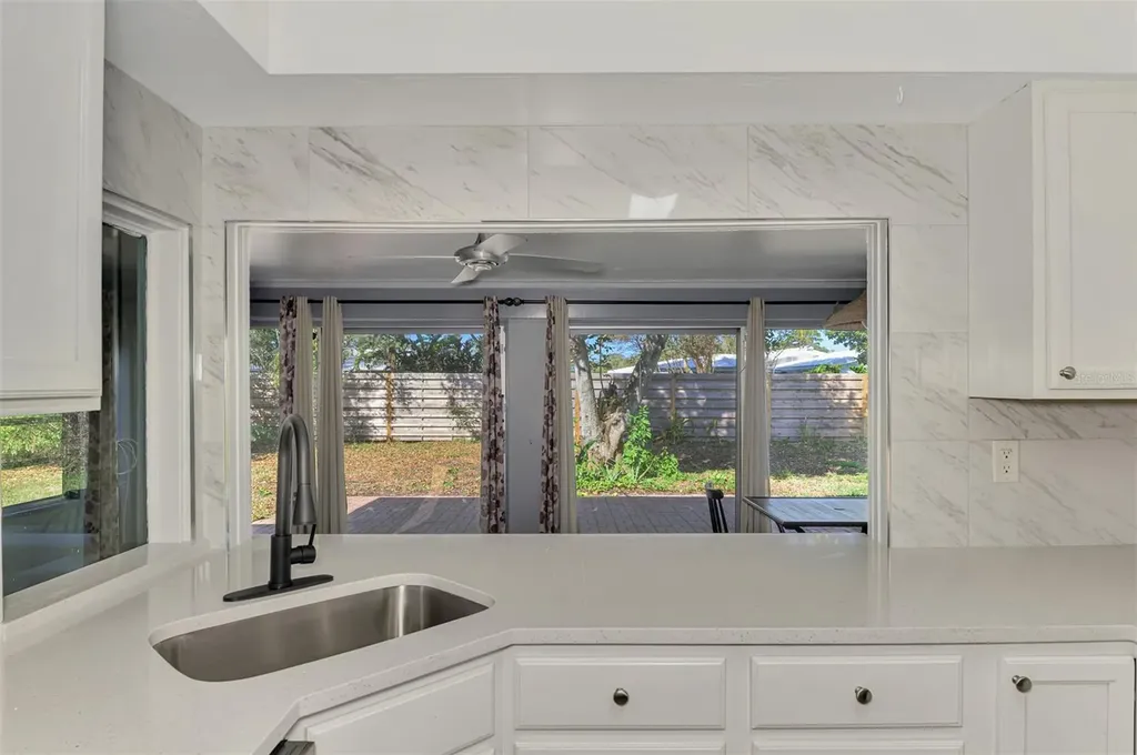 6742 Bowline Drive Sarasota FL 34231