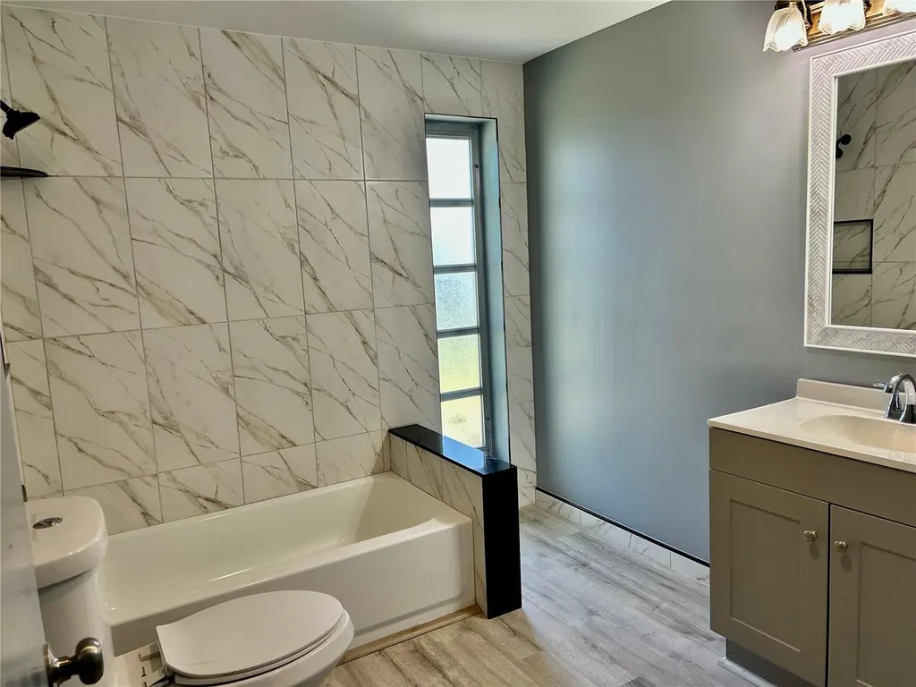 6742 Bowline Drive Sarasota FL 34231