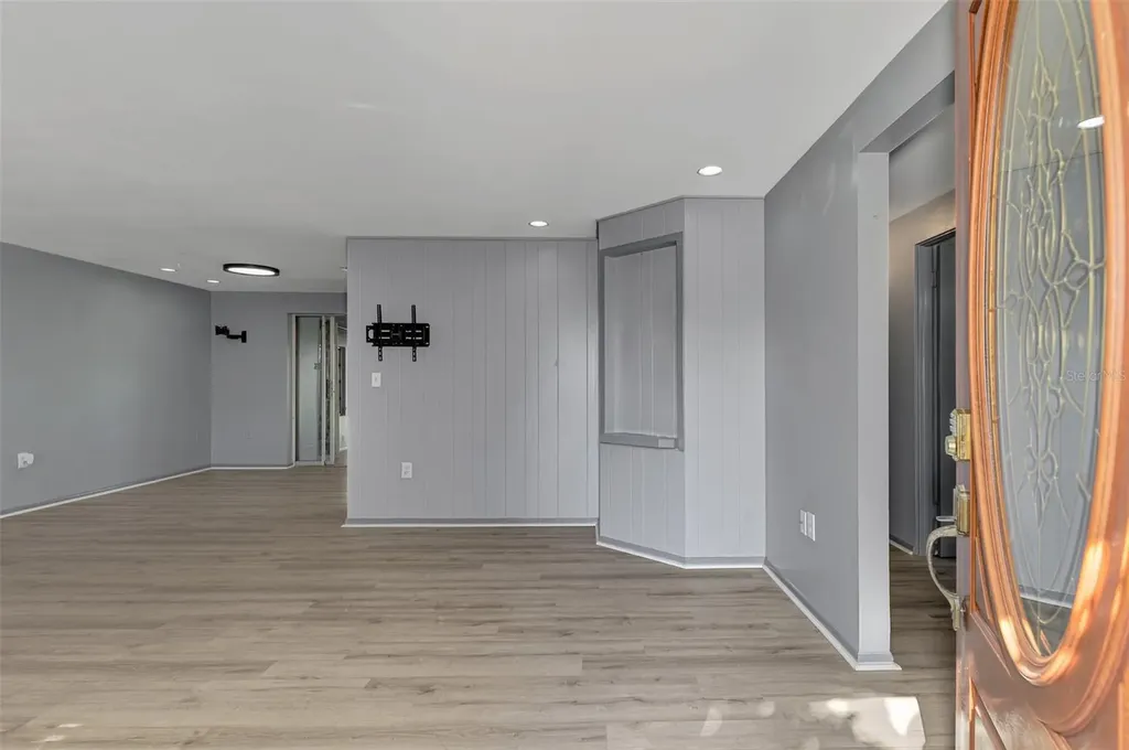 6742 Bowline Drive Sarasota FL 34231