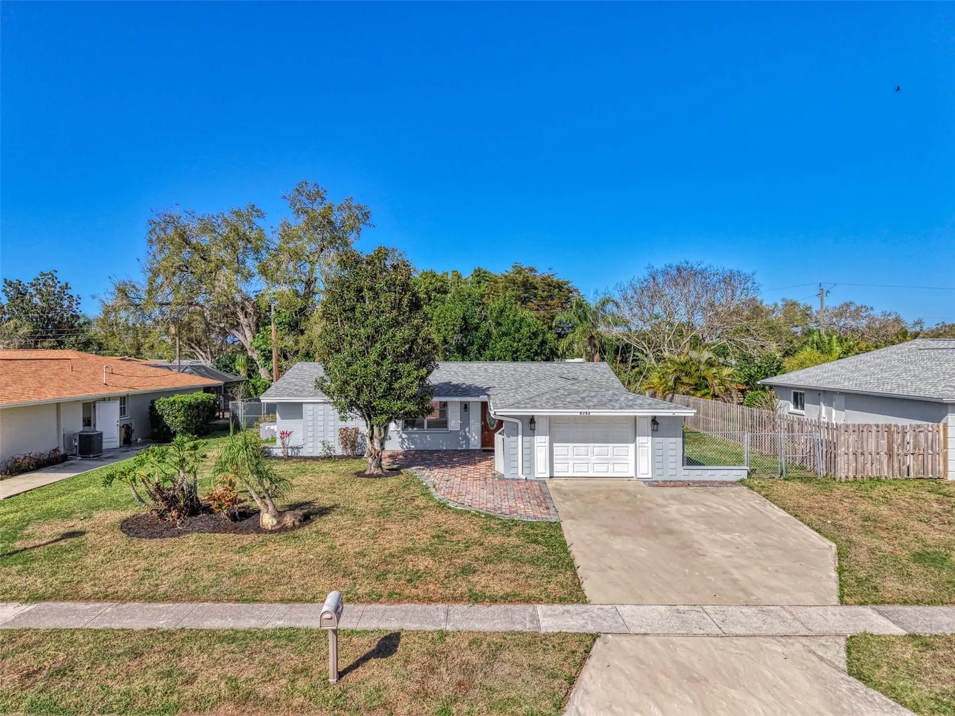 6742 Bowline Drive Sarasota FL 34231