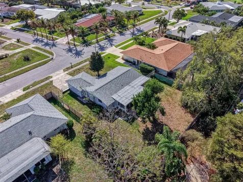 6742 Bowline Drive Sarasota FL 34231