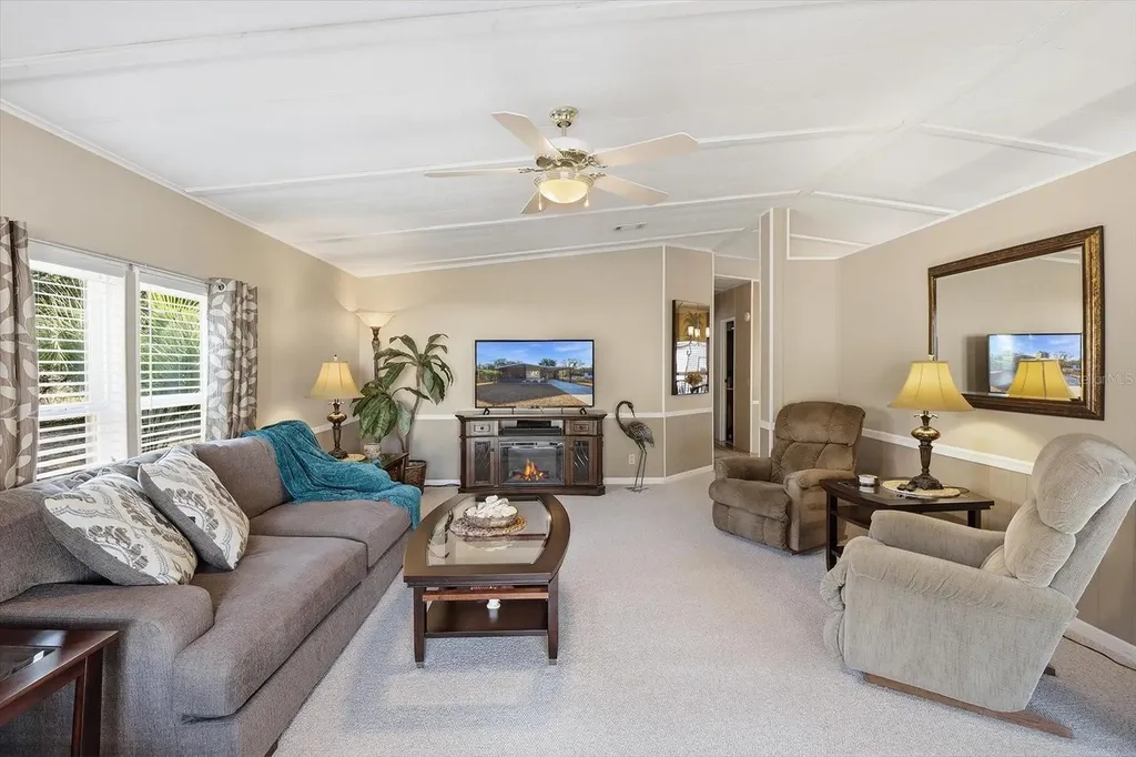 2285 N Loma Point Hernando FL 34442