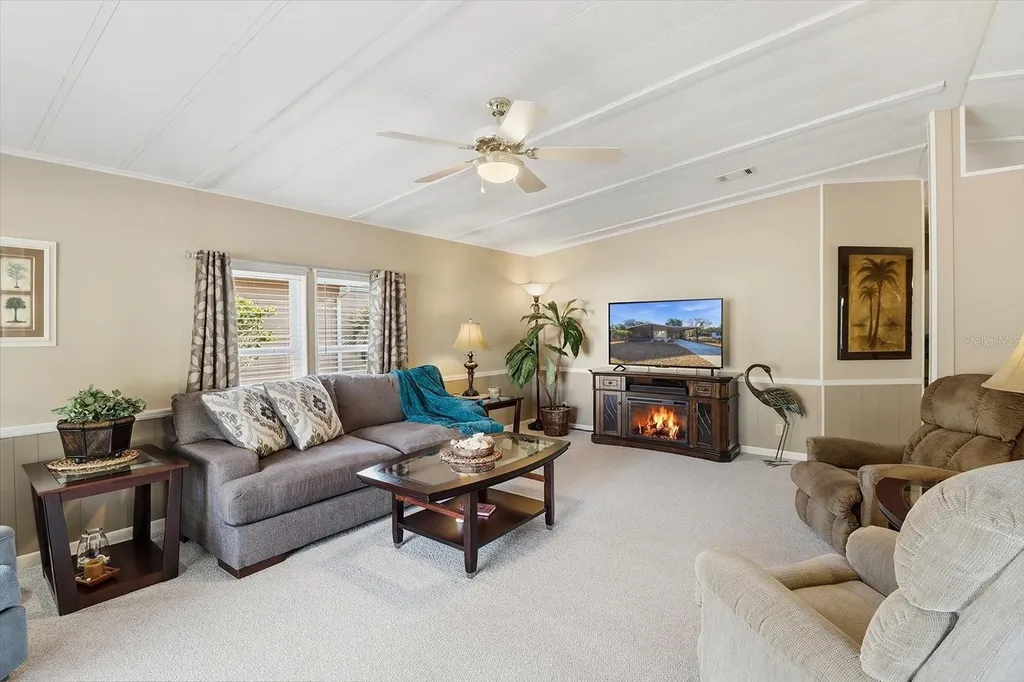 2285 N Loma Point Hernando FL 34442