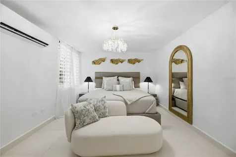 33 Zuania Street Guaynabo PR 00966