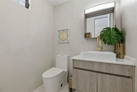 33 Zuania Street Guaynabo PR 00966
