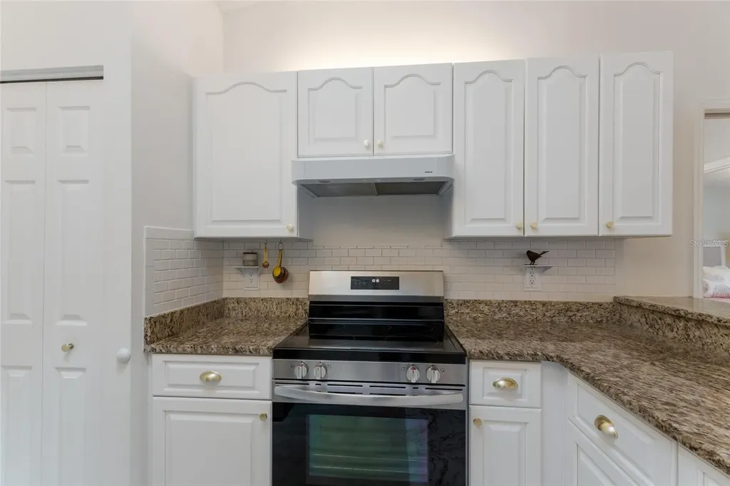 5107 86th Street Court W Bradenton FL 34210