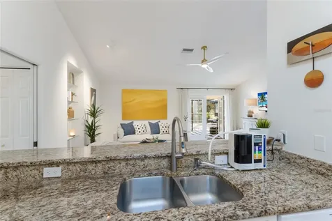 5107 86th Street Court W Bradenton FL 34210