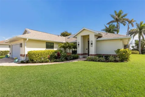 5107 86th Street Court W Bradenton FL 34210