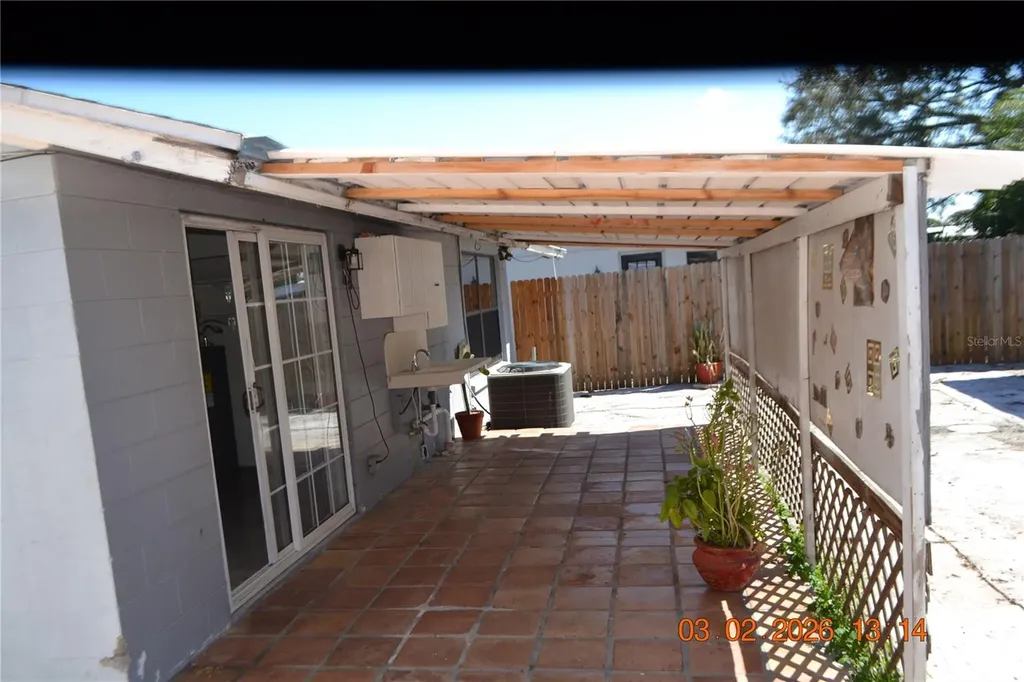 8516 Catalina Drive Tampa FL 33615