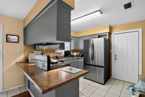 4914 NW 30th Terrace Gainesville FL 32605