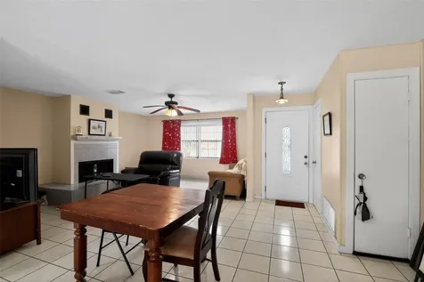 4914 NW 30th Terrace Gainesville FL 32605