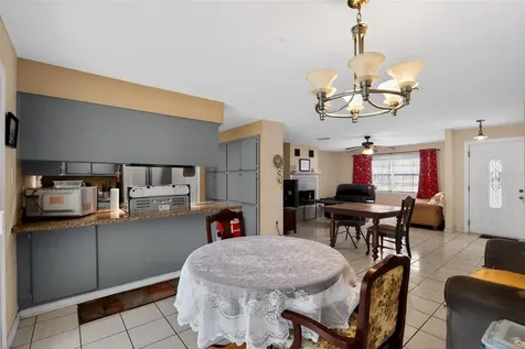4914 NW 30th Terrace Gainesville FL 32605