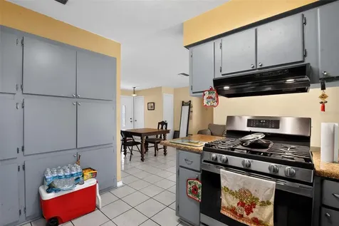 4914 NW 30th Terrace Gainesville FL 32605