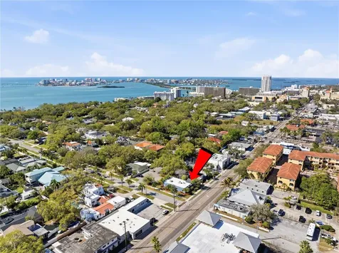908 S Fort Harrison Avenue Clearwater FL 33756