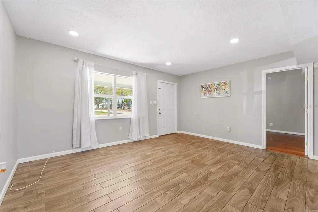 215 36th Street SE Largo FL 33771