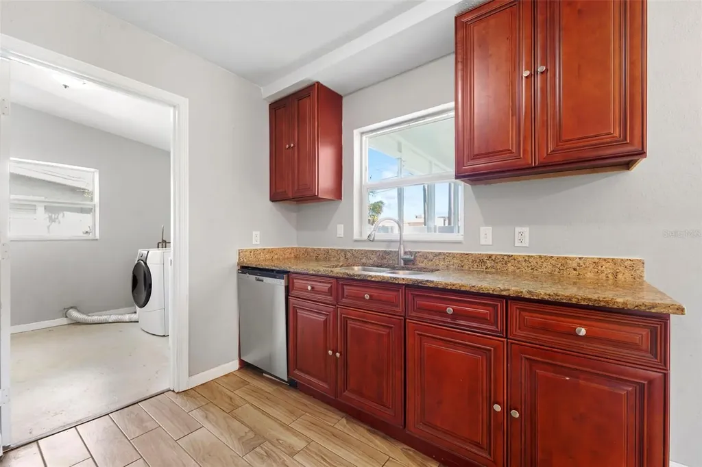 215 36th Street SE Largo FL 33771