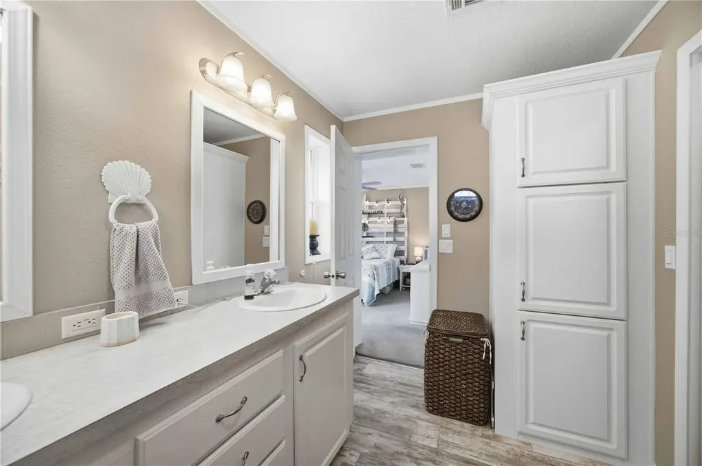 171 Crown Point Drive Nokomis FL 34275