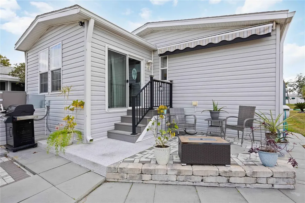171 Crown Point Drive Nokomis FL 34275