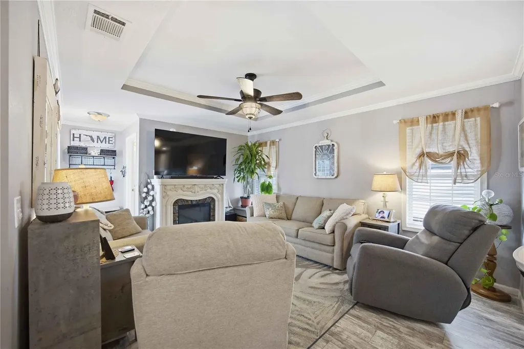 171 Crown Point Drive Nokomis FL 34275