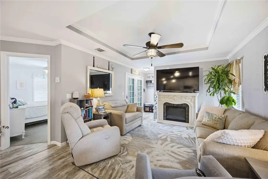 171 Crown Point Drive Nokomis FL 34275