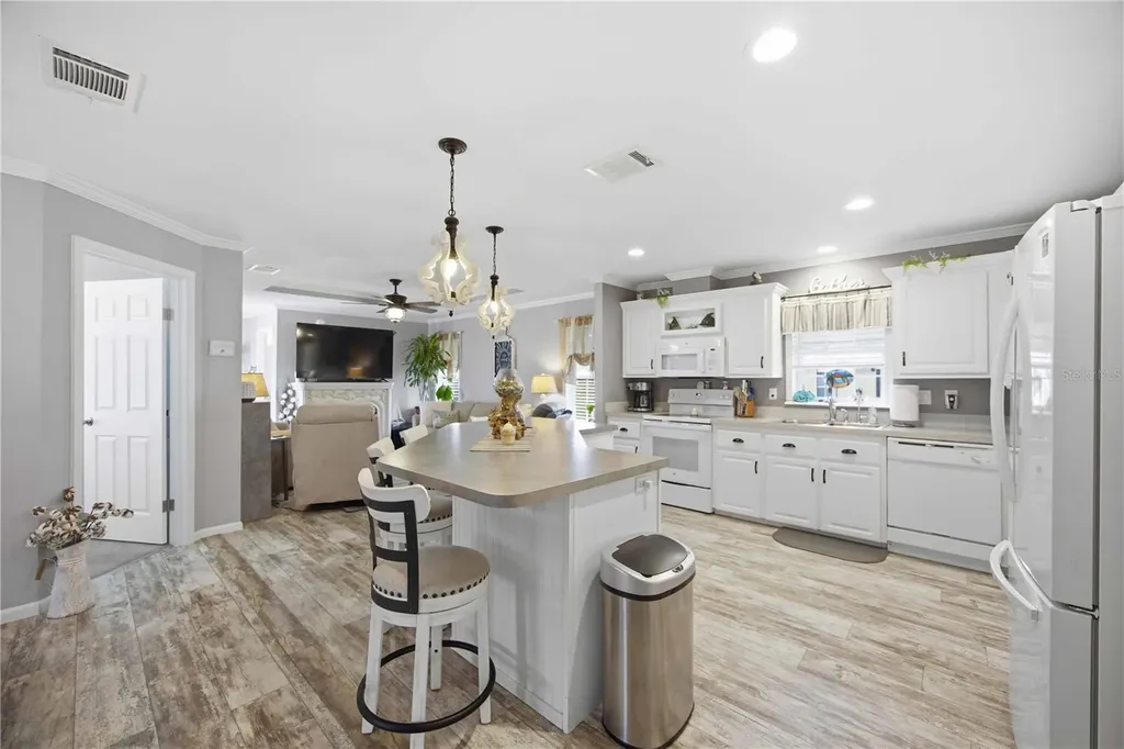 171 Crown Point Drive Nokomis FL 34275