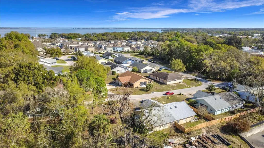 202 Fernwood Street Leesburg FL 34748