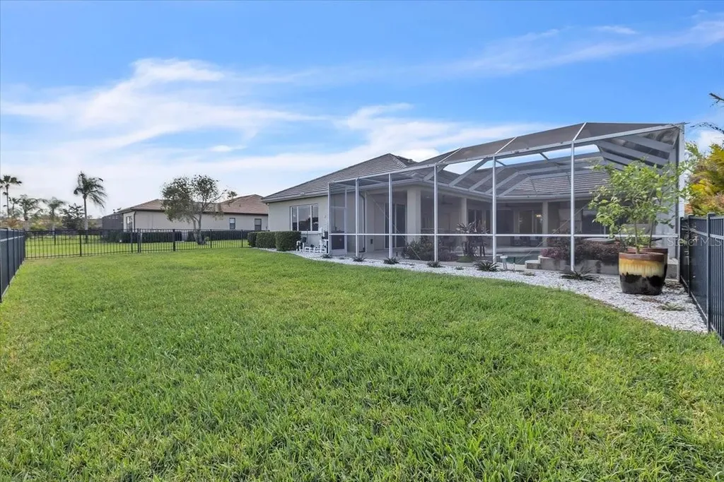 709 Country Meadows Way Bradenton FL 34212