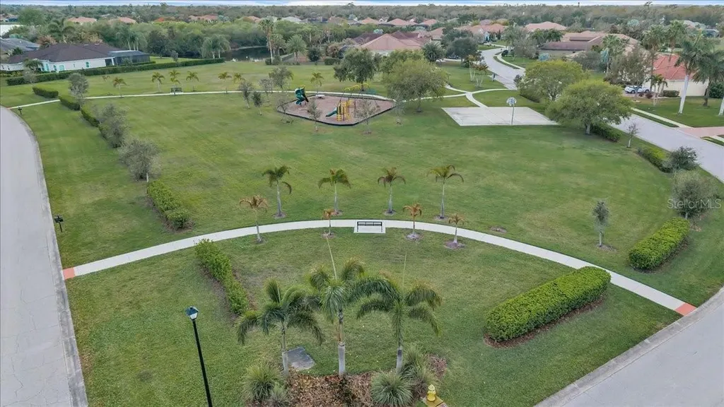 709 Country Meadows Way Bradenton FL 34212