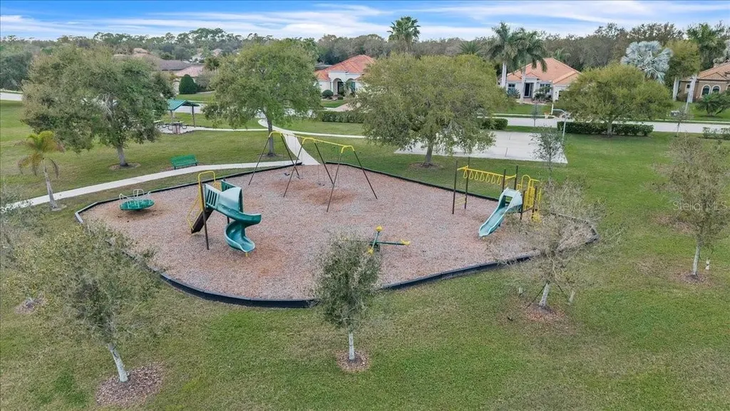 709 Country Meadows Way Bradenton FL 34212